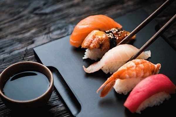 红叶日本料理加盟费多少钱，红叶日本料理加盟条件是什么
