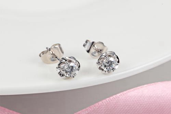 稻草人饰品加盟需要多少费用