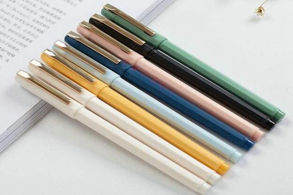 云峰文具加盟费多少钱，云峰文具加盟怎么样