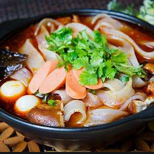 蜀上居麻辣烫加盟费多少钱？蜀上居麻辣烫加盟店赚钱吗？