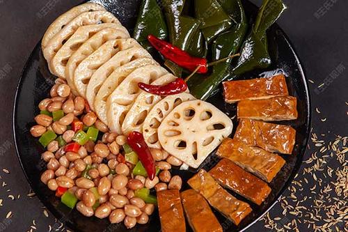 小凡鸭卤味加盟费用多少？小凡鸭加盟总部