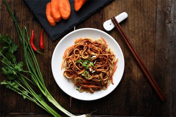 马太公小炒黄牛肉拌面加盟费高不高？公司总部地址在哪里？