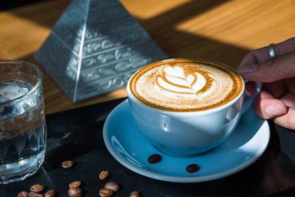 上岛咖啡全国有多少家？2023上岛咖啡加盟总部官网热线