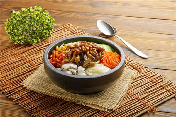 西塔喜稻石锅拌饭加盟费用多少钱？西塔喜稻石锅拌饭加盟官网