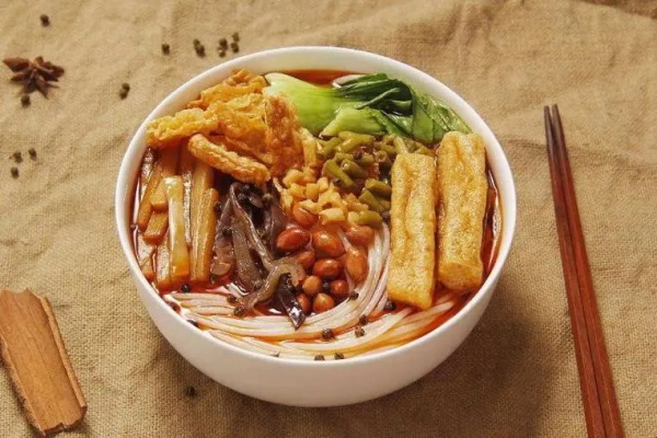 潮螺螺真香螺蛳粉加盟代理费用明细表：潮螺螺真香螺蛳粉加盟条件