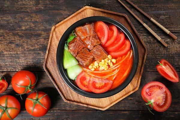 苗湘情豆花米线官方加盟费用明细表：县级市加盟赚钱吗？