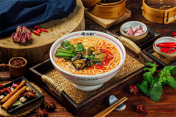 老汤和乌鸡米线官网加盟总部：老汤和乌鸡米线加盟费多少钱?