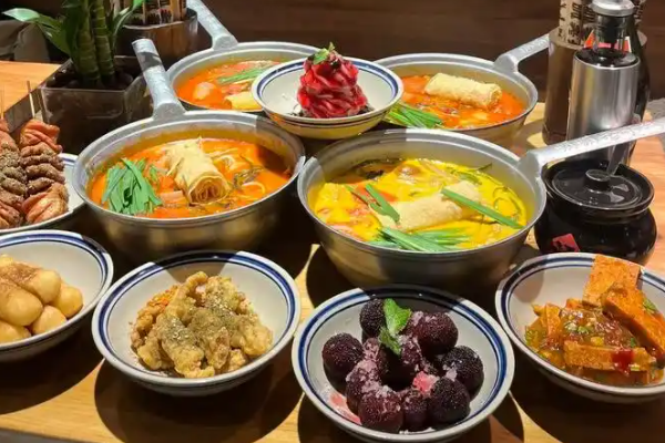 唐小绪呱呱米线加盟费多少钱？唐小绪呱呱米线加盟详细流程。