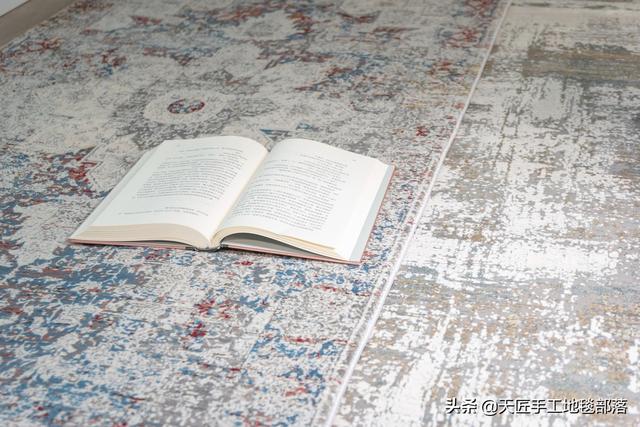 手工地毯仅有真丝和羊毛材料？手工制作竹纤维地毯，一样令人震撼
