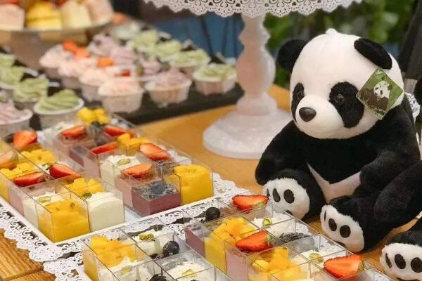 熊猫不走蛋糕加盟费是多少_熊猫不走蛋糕加盟电话(图1)