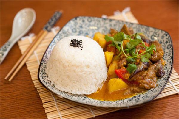 湛江哈少牛肉饭加盟开店需要多少钱?加盟利润怎么样?(图2)