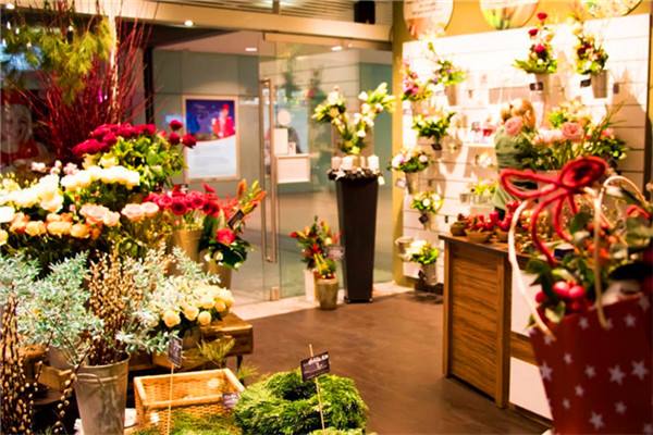 芙兰朵花店加盟费_芙兰朵花店加盟电话_芙兰朵花店(图1)