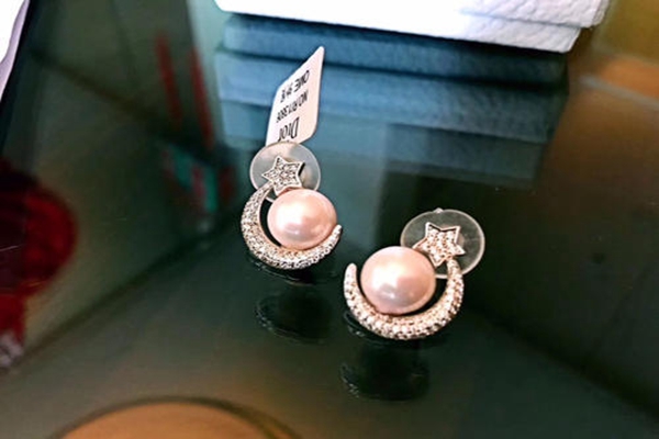 阳光妹妹饰品加盟需要多少钱(图1)