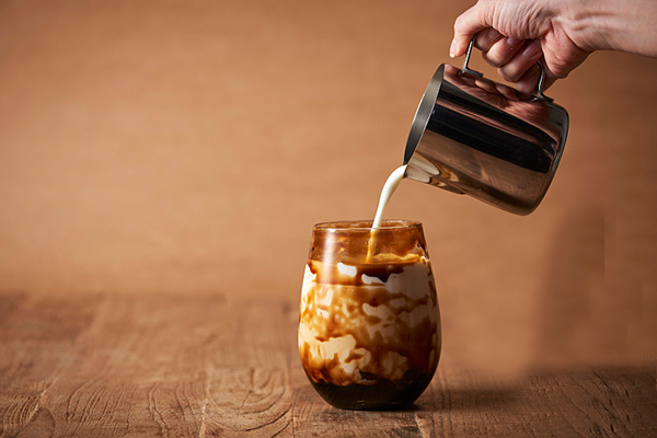 地下铁奶茶加盟电话_地下铁奶茶加盟费是多少(图1)