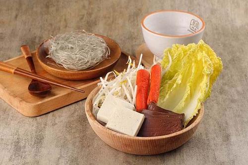 觅姐麻辣烫加盟费用多少？觅姐麻辣烫加盟总部(图1)