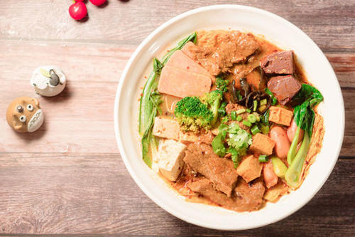 姥娘麻辣烫加盟费用多少?姥娘麻辣烫加盟总部(图1) 姥娘麻辣烫加盟费用多少?姥娘麻辣烫加盟总部(图1)