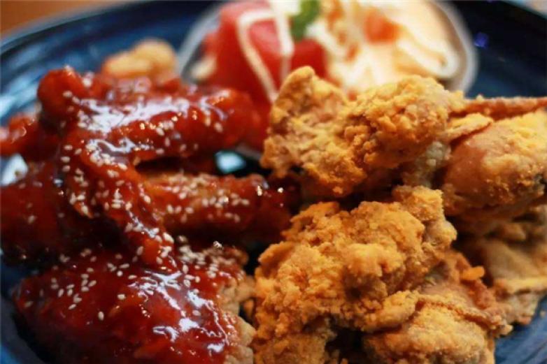 明洞街炸鸡加盟费多少钱_加盟店电话