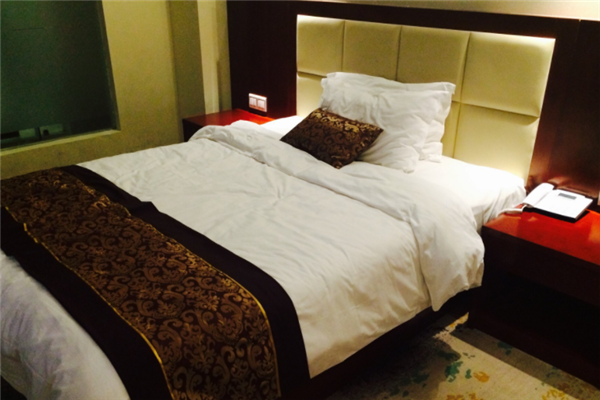 泊宁酒店商务 泊宁酒店商务