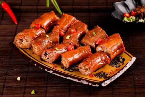 武汉香辣鸭脖加盟费用多少?武汉香辣鸭脖加盟总部(图1) 武汉香辣鸭脖加盟费用多少?武汉香辣鸭脖加盟总部(图1)