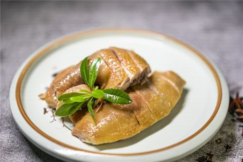 安徽大头卤菜加盟电话多少?安徽大头卤菜加盟总部地址(图1) 安徽大头卤菜加盟电话多少?安徽大头卤菜加盟总部地址(图1)