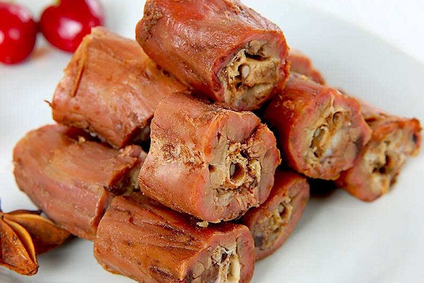 滋不语现捞卤味加盟门槛高吗？加盟怎么样？(图2)