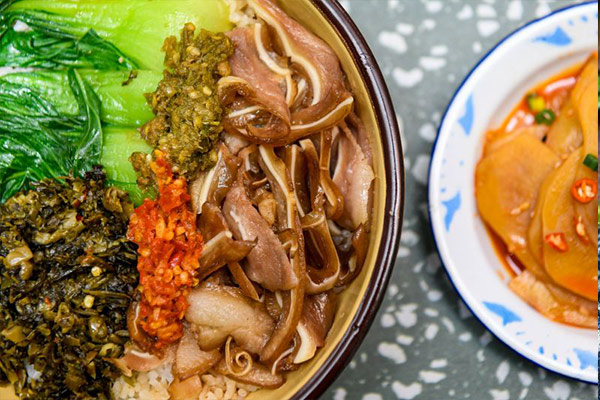 全国有多少家耿欢喜剁椒拌饭连锁店?重庆耿欢喜剁椒拌饭加盟费用多少钱(图2) 全国有多少家耿欢喜剁椒拌饭连锁店?重庆耿欢喜剁椒拌饭加盟费用多少钱(图2)
