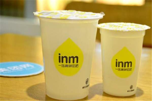 一鸣真鲜奶吧加盟连锁多少钱，20平米的店铺规模总投资10万元(图2)