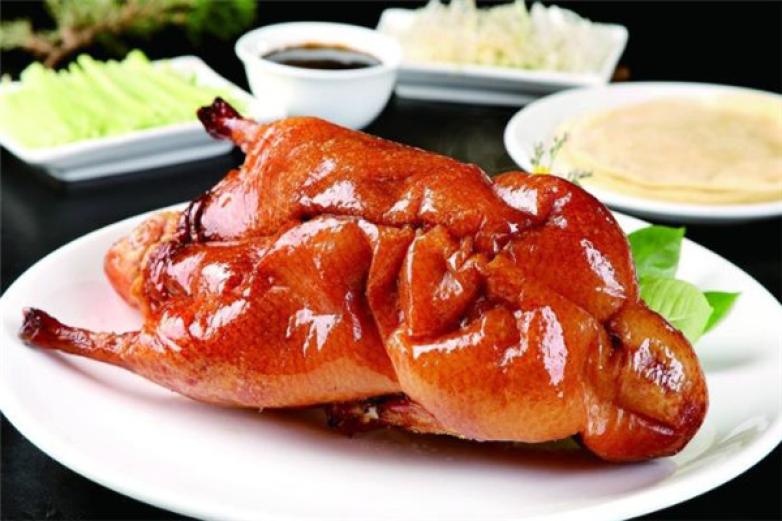 北京果木烤鸭加盟费用多少钱？北京果木烤鸭怎么样呢？(图2)