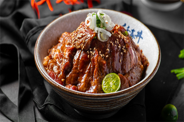 仟喜丼日式烧肉饭加盟