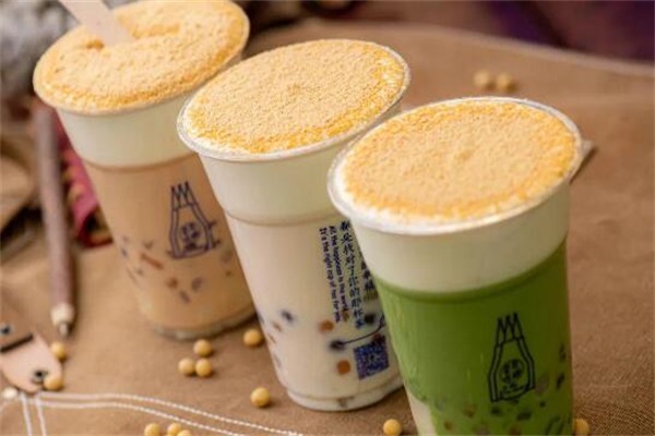 豆斯基豆乳茶加盟费多少钱？公司总部哪一年创立的?
