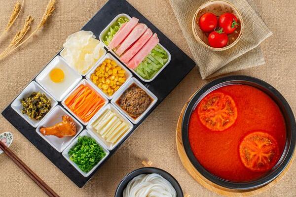 过桥缘米线加盟挣钱吗？过桥缘米线加盟流程是什么？