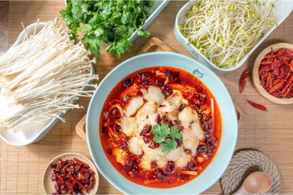 酸小七酸菜鱼加盟条件以及优势是什么？(图2)