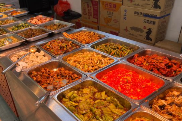 辛小柒自助盒饭加盟