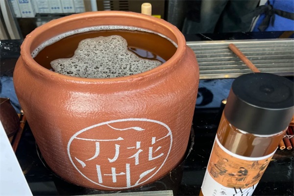 万花田中药奶茶加盟费多少钱？万花田奶茶加盟官网电话