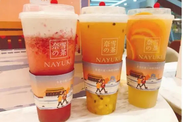 奈雪的茶加盟：奶茶创富，茶饮创业之旅