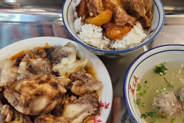 盖东来大块牛肉饭加盟：盖东来大块牛肉饭加盟费明细表(新版)