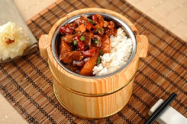 逍肴厨子木桶饭加盟费多少钱？逍肴厨子木桶饭总部(图4)