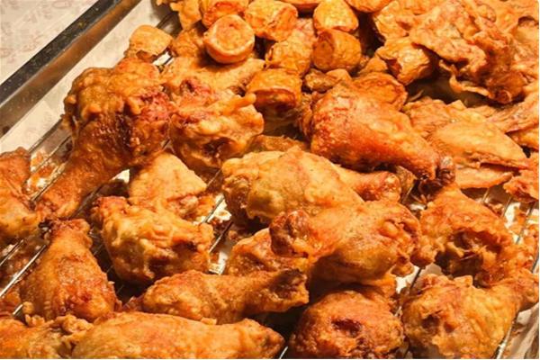 临榆炸鸡腿加盟费大概要多少2025:临榆炸鸡腿全部标准资费一览表!(图2) 临榆炸鸡腿加盟费大概要多少2025:临榆炸鸡腿全部标准资费一览表!(图2)